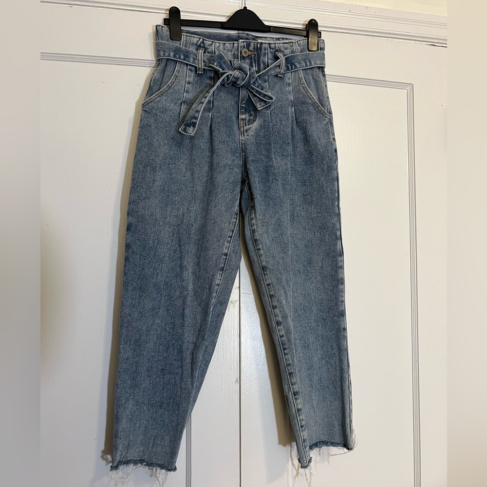 Wishlist Cropped Denim Jeans with Belt Waist 30